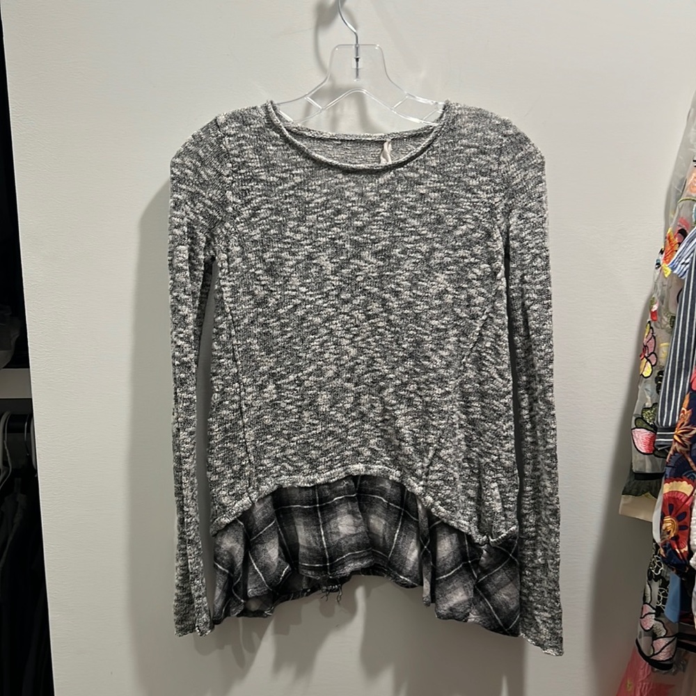 cute sweater!